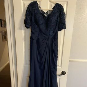 JJ’s House Mother of the Groom formal gown, never worn with original labels!